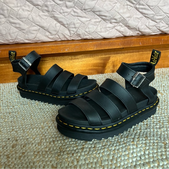 NWOT Dr. Martens Blaire Hydro Leather Strap Sandal - 7 - Picture 6 of 11